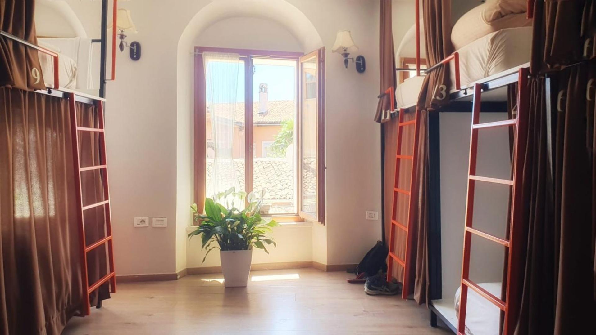 Scodrinon Hostel ชโคเดอร์ ภายนอก รูปภาพ